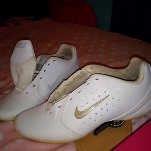Nike sideline cheerleading shoes
